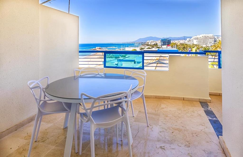 Fabulous first line beach apartment - 4