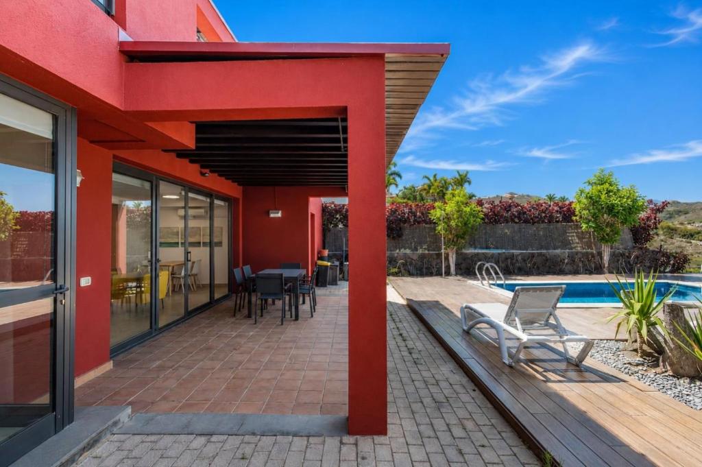 GuestReady - Villa Salobre Terrace with Pool - 2