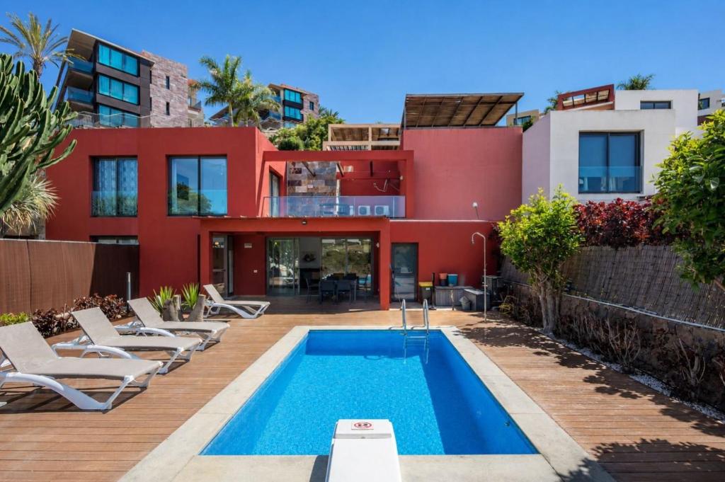 GuestReady - Villa Salobre Terrace with Pool - 1