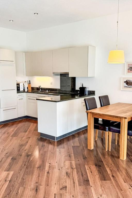 Apartment Haus zum Alpenblick - Wannenhorn by Interhome - 3
