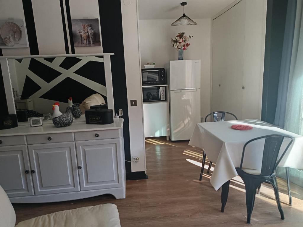 Magnifique studio avec vue au pied des thermes - 4