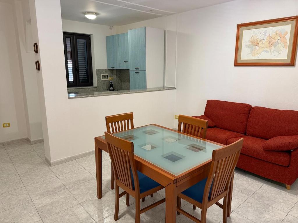 Spacious family apartment with services - 1