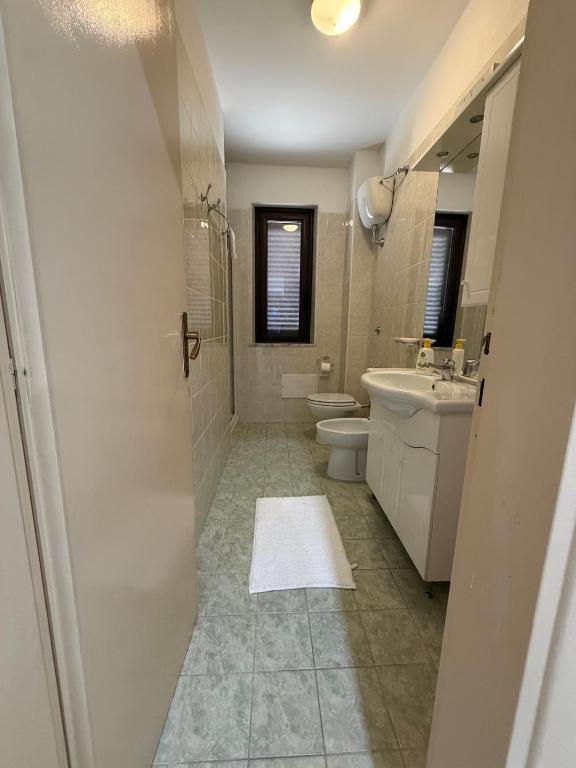 Spacious family apartment with services - 2