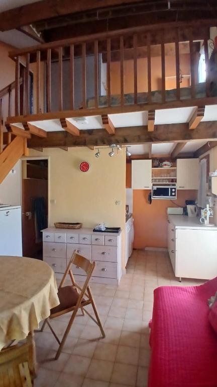 A warm house, private terrace - 2