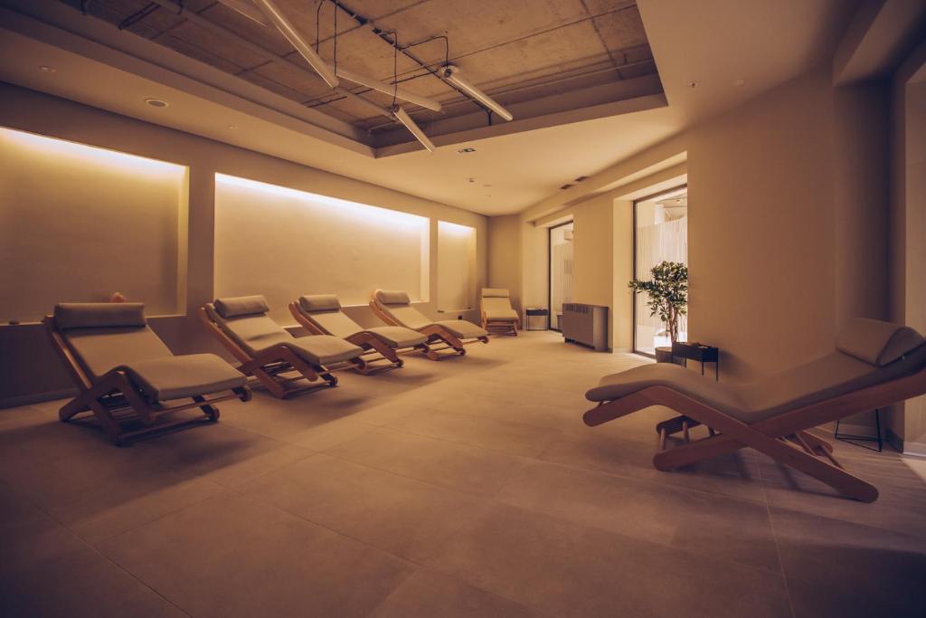 Hotel Mona Plaza - 5