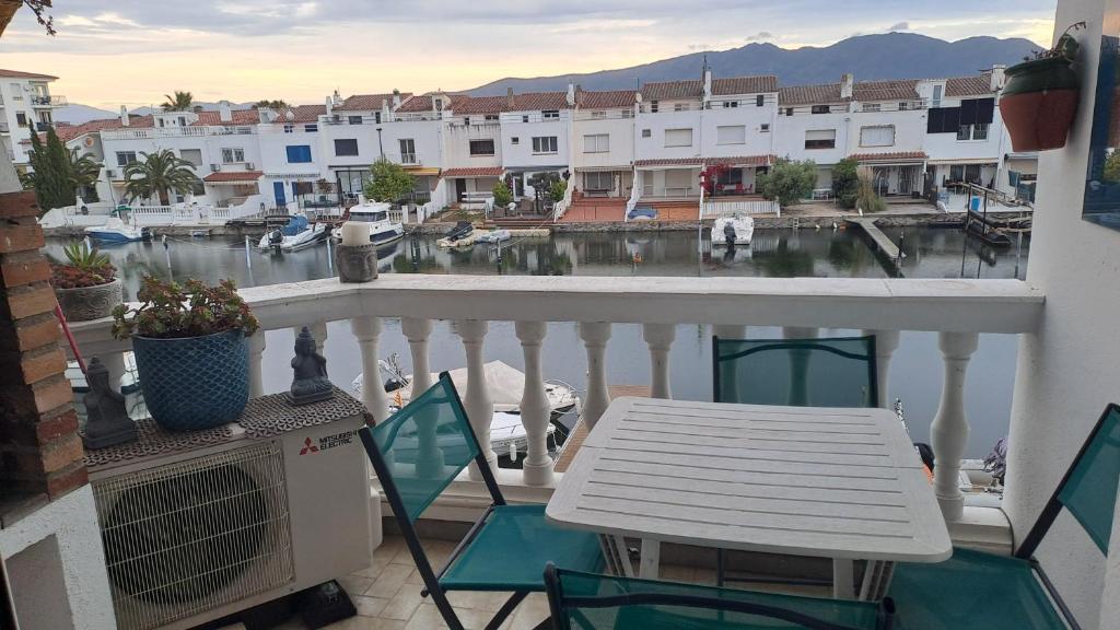 Appartement PORT EMPORDA balcon vue marina barbecue clim wifi - 5