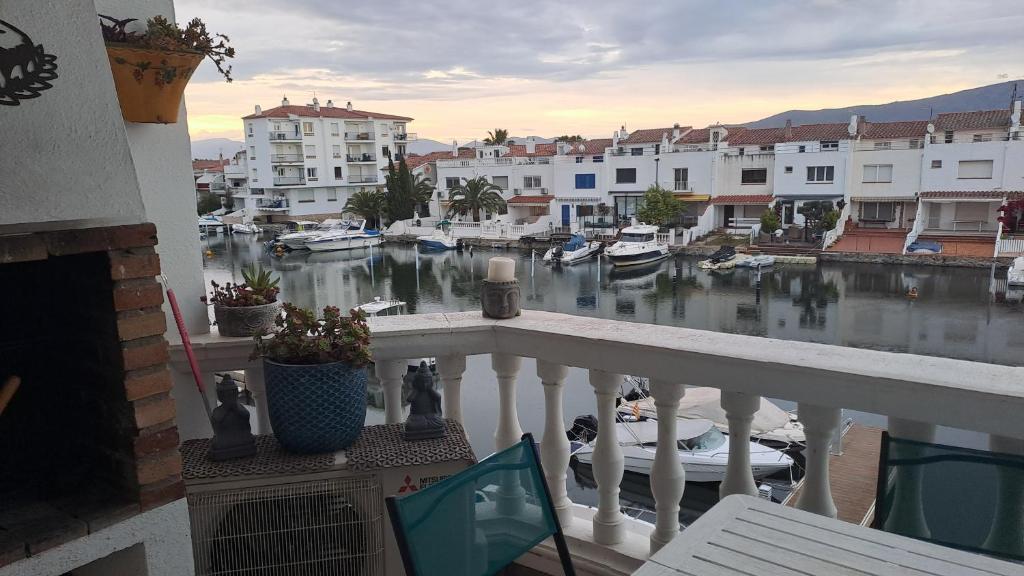 Appartement PORT EMPORDA balcon vue marina barbecue clim wifi - 4