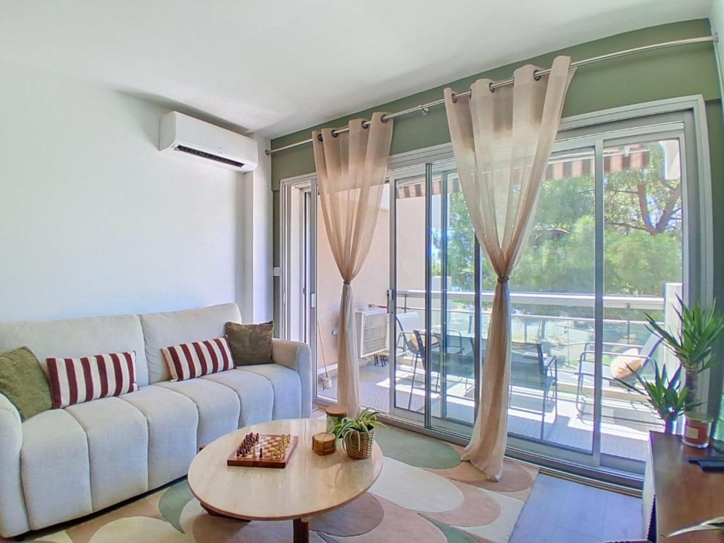 Studio Le Tiercé-2 by Interhome - 2