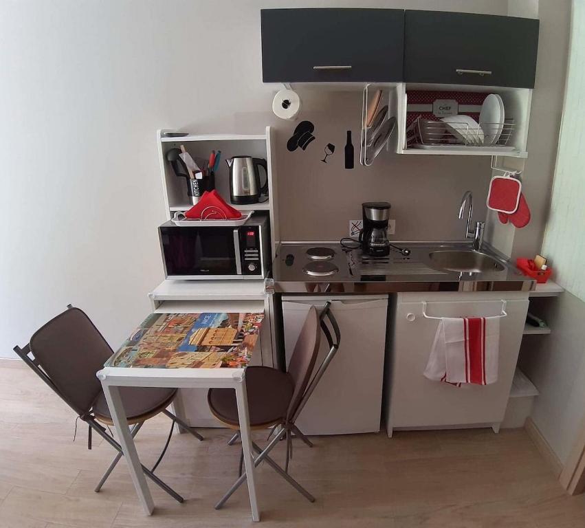 Studio 25 mètres carrés proche de la mer - 2