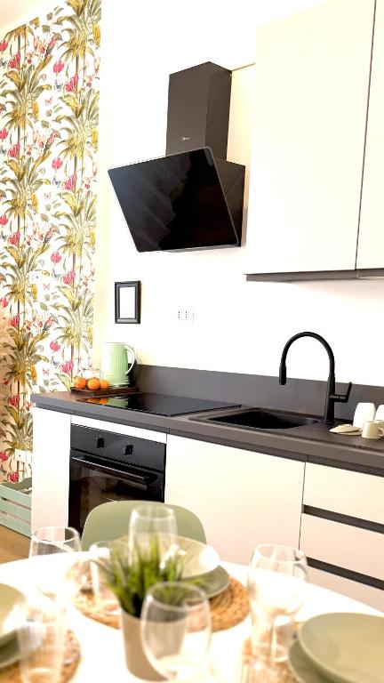Charming Stay Bergamo City Center - 4