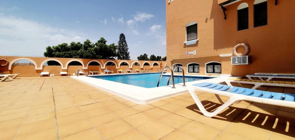 AlmeriaSuite Roquetas Apartment with Terrace - 3