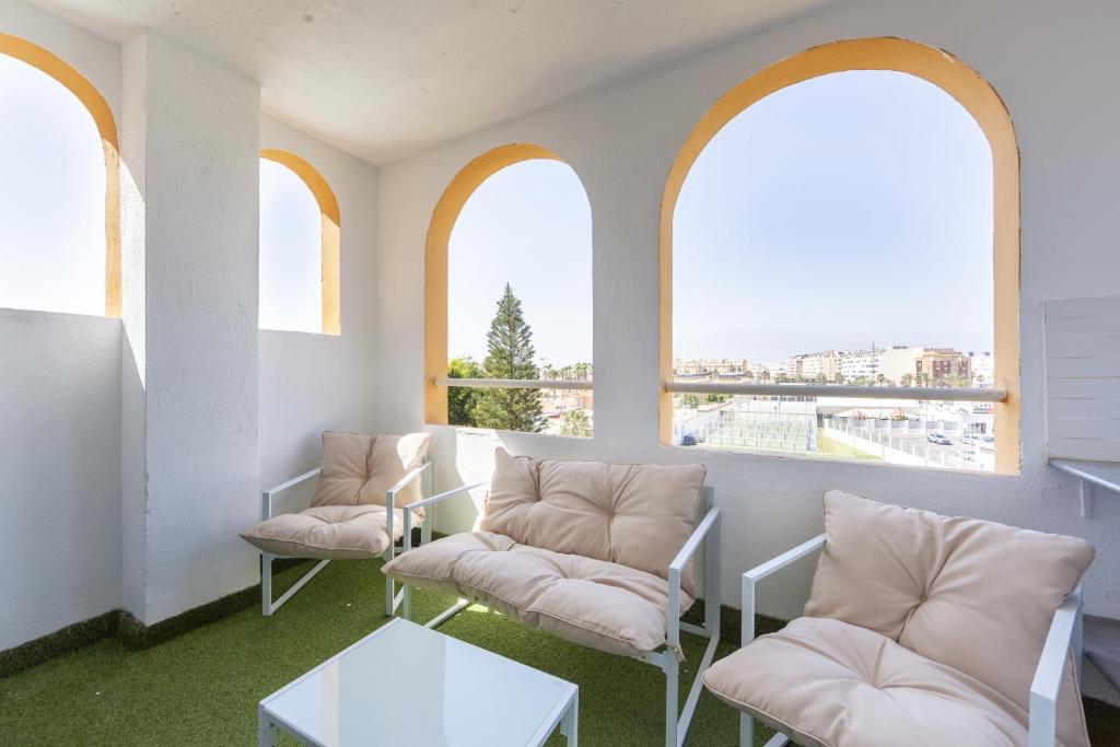AlmeriaSuite Roquetas Apartment with Terrace - 1