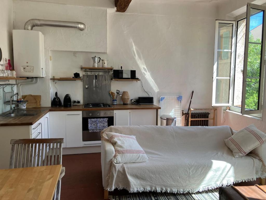 Cosy and authentic apartment in old Antibes - 5