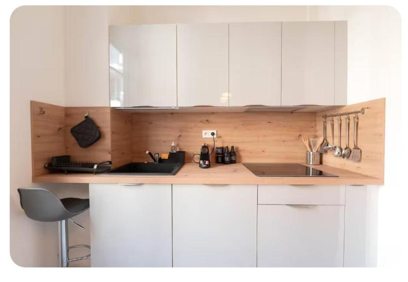 Nice Renting - BARLA - Bright 2 Rooms Nice Port Easy Access to Monaco - 2