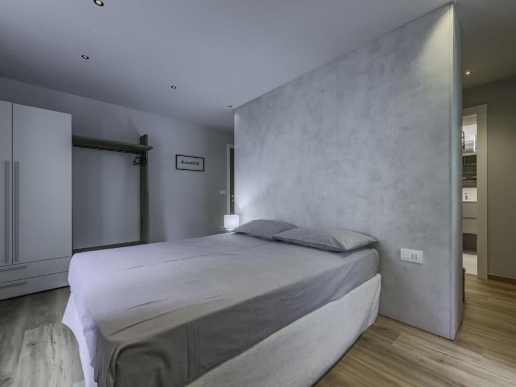 Apartment La Spada e La Fiamma by Interhome - 3