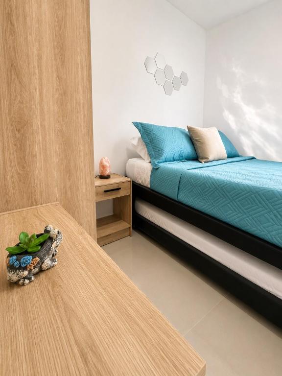 Coral Bay Apartment, Pool, Wifi & Beach - 4