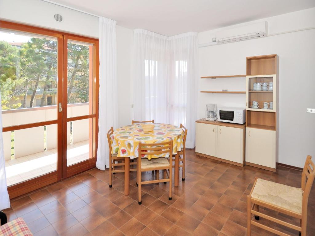 Apartment Cavallino-7 by Interhome - 3