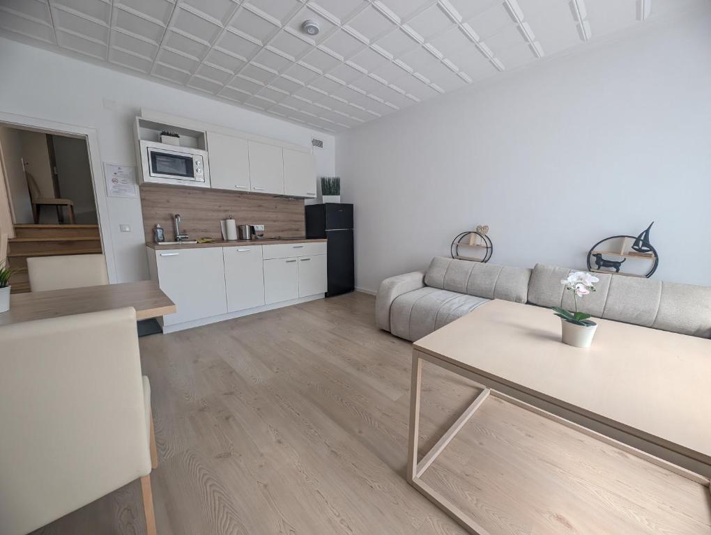 See 3 - Schönes 2-Zimmer Appartement mit Parkplatz und Seezugang - 4