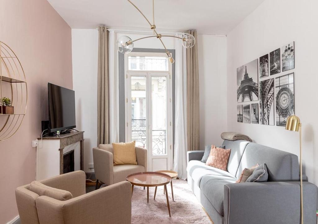 Appartement avec terrasse En plein cœur de Lourdes - 4
