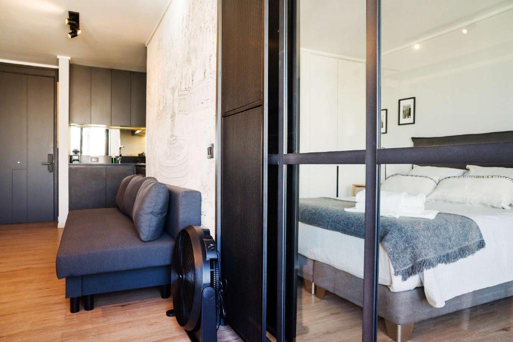 Prime 1BR Flat in Las Condes with Private Parking - 5