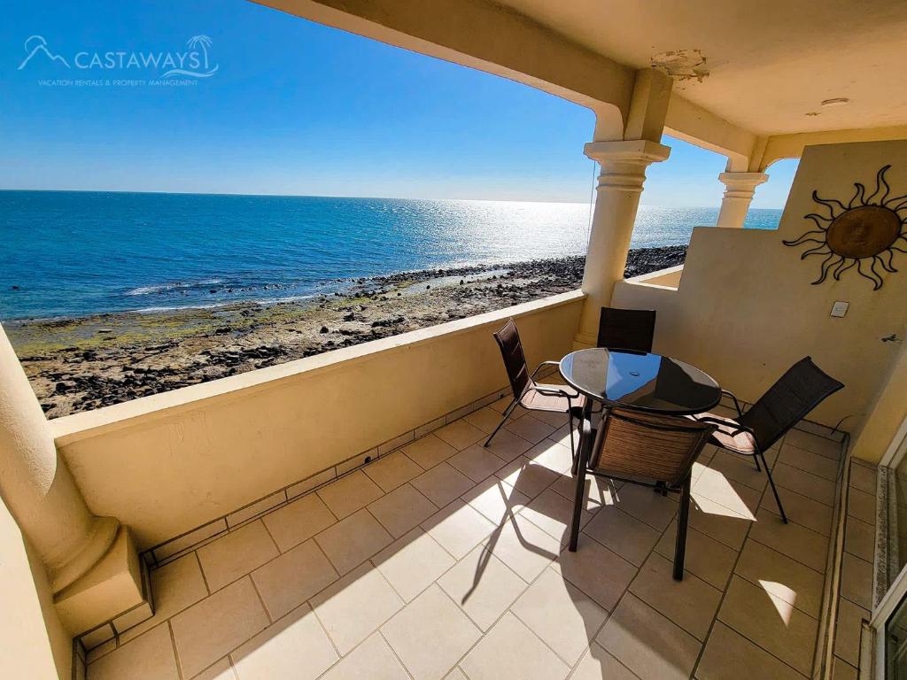 Family Condo Sea View Sleeps 11 Pool & Spa - 2