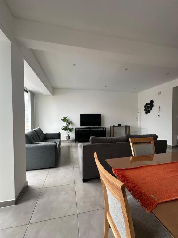 Wow! Ushuaia Apartments - 3