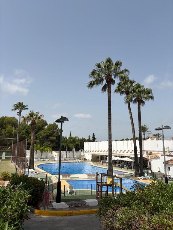 Apartamento con 2 Habitaciones, Coqueto, Acogedor en Calablanca - 4