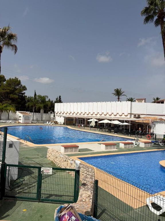 Apartamento con 2 Habitaciones, Coqueto, Acogedor en Calablanca - 5
