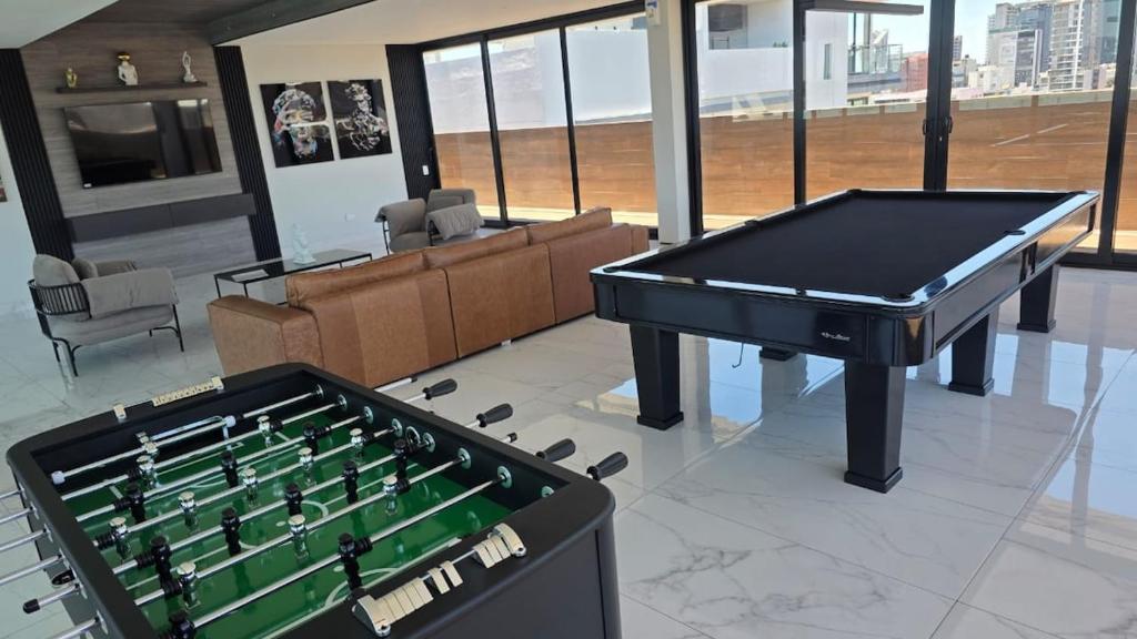 Balcon - TV cable - Piscina - Gym - Sauna - Juegos - 4