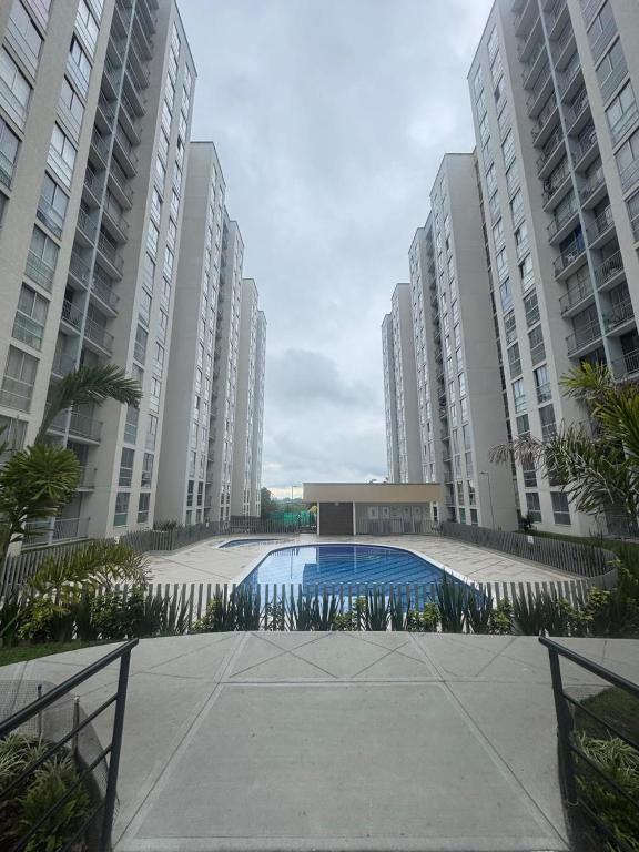 Hermoso apartamento con parqueadero norte de armenia - 1