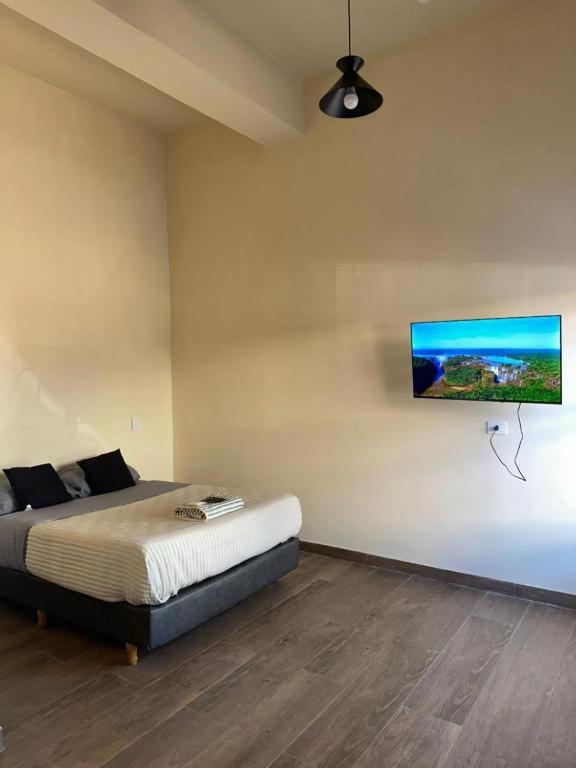 Habitación en zona Centrica Iguazú Cataratas IGR ARG - 1