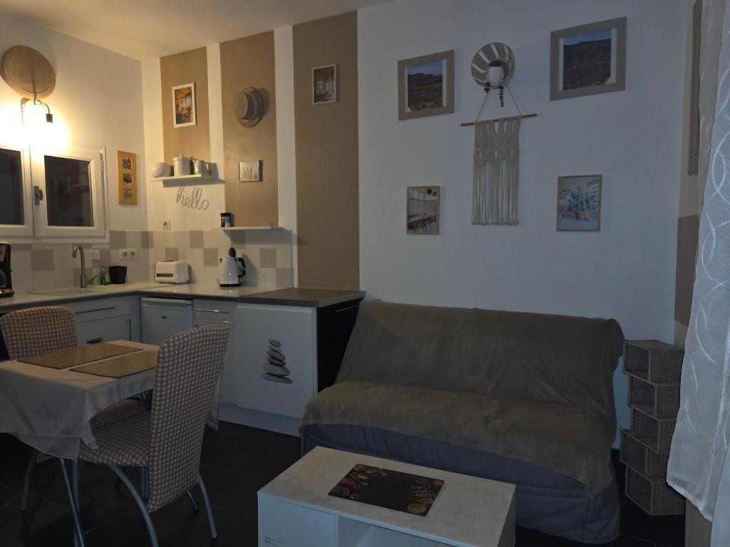 Studio quartier Teinturiers climatisé - 4