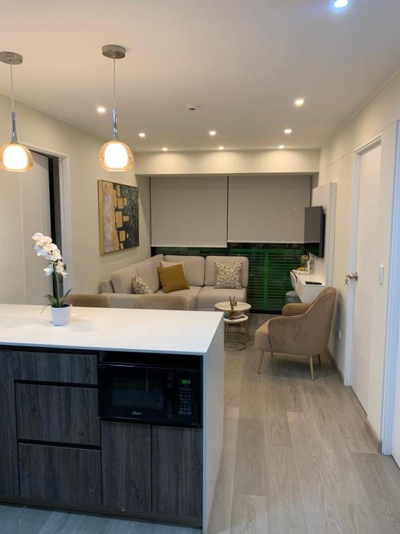 Moderno Departamento en San Isidro - Ubicación Premium, WiFi y Confort - 1