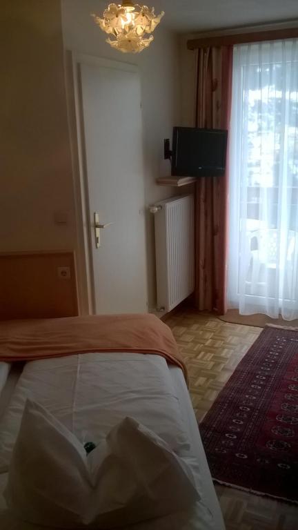 Hotel Alpenblick photo