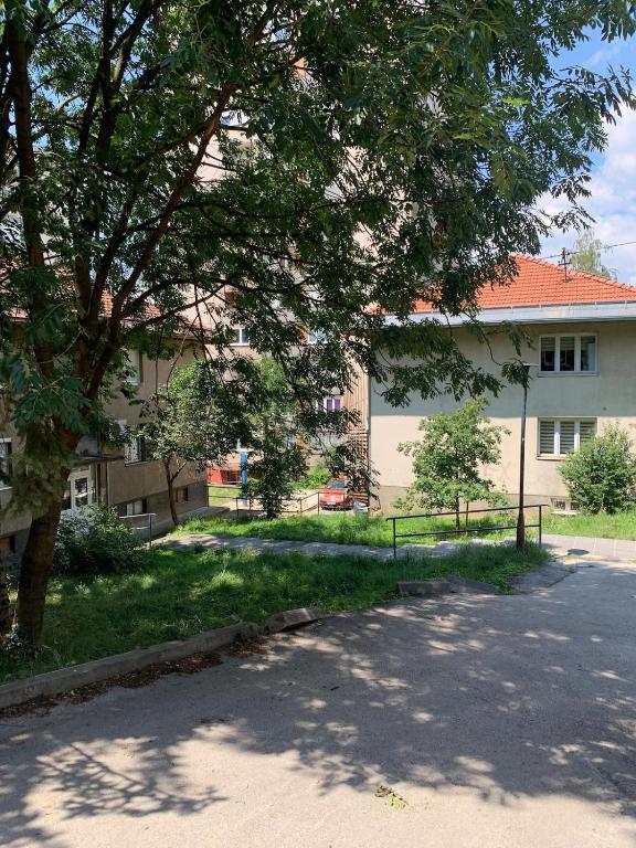 Cozy Apartman Sarajevo Centar Parking & Coffee - 5