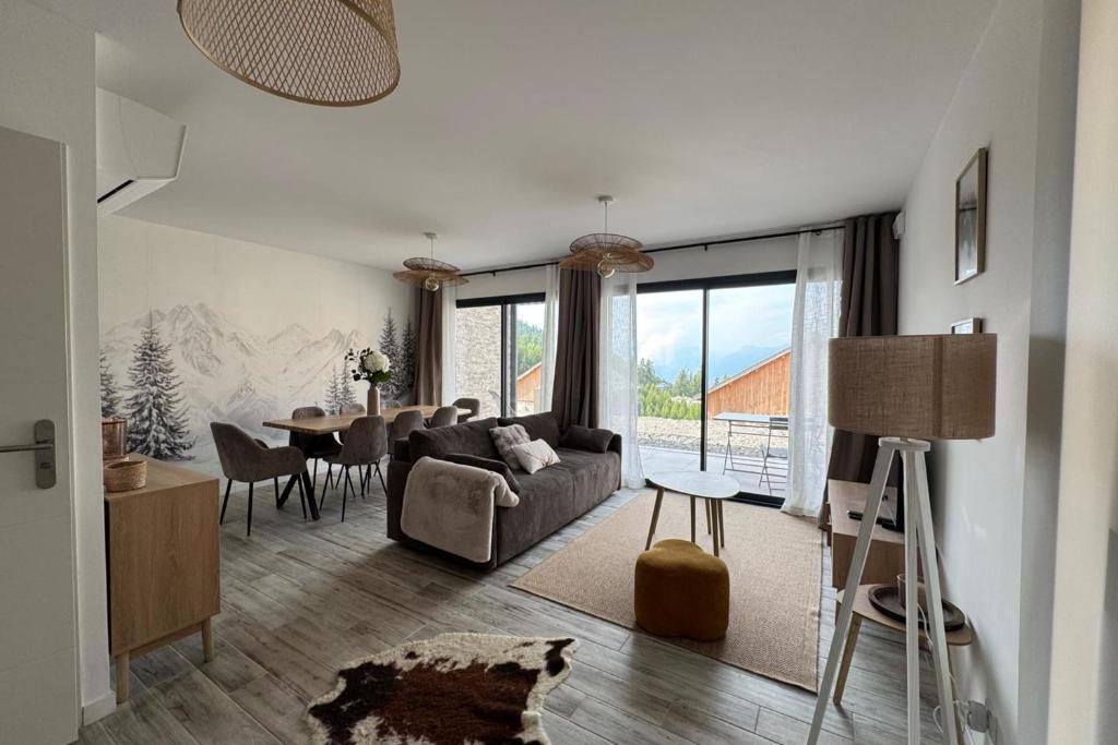 Chalet Altéa - 7 à 8 pers - Neuf & Cosy - 300 m des Pistes - 1