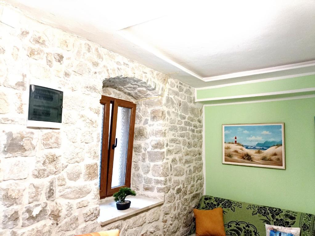 Old House - 5