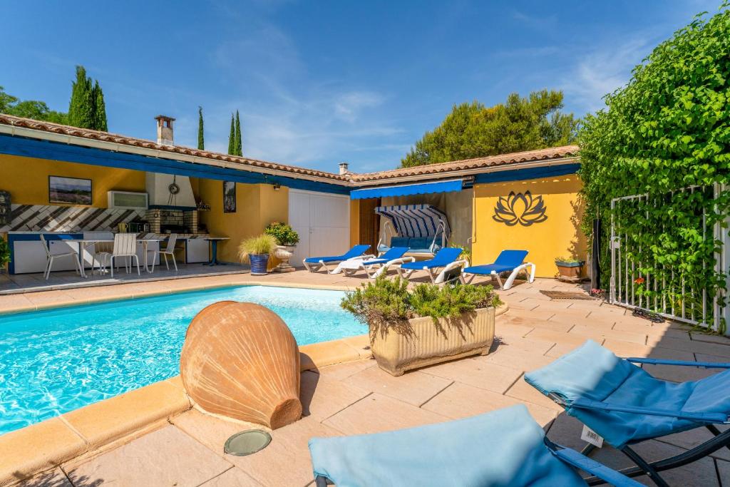 Le Zenith - Calme absolu, jardin et piscine en Provence - 1