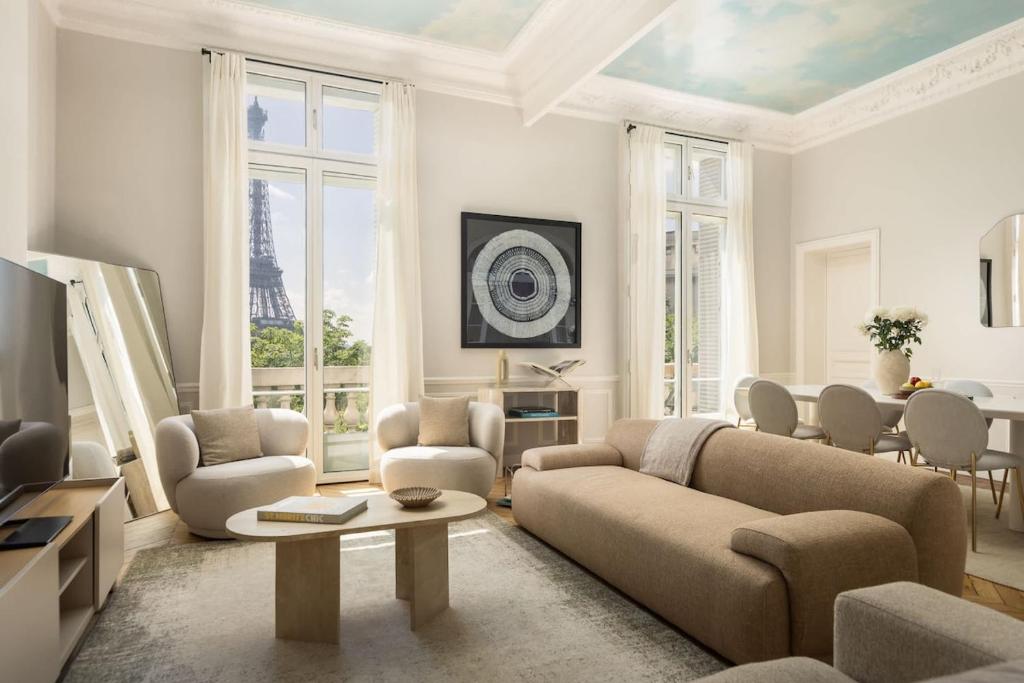 Trocadero Gem 4BED 8P - 1