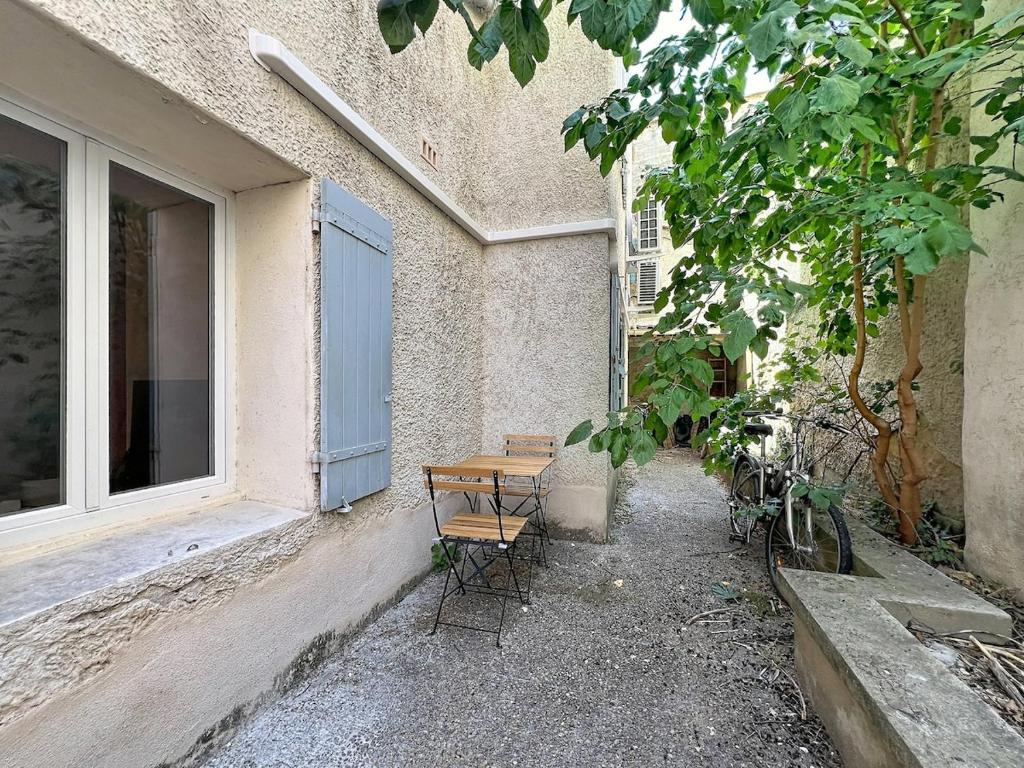 Beautiful 40m2, 1 bedroom apartment with AC in the heart of the city - 4