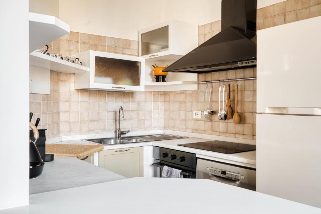 Bright apartment 20 min from Duomo-M4 Dateo - 2