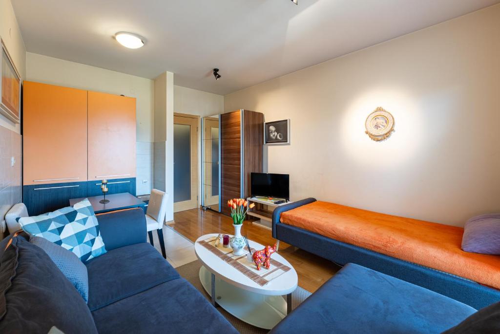 Hillton Art Apartments - 4