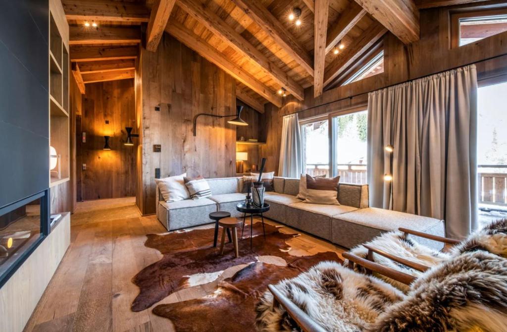 Quiet Mountain Apartment with Reserved On-Site Parking - 1