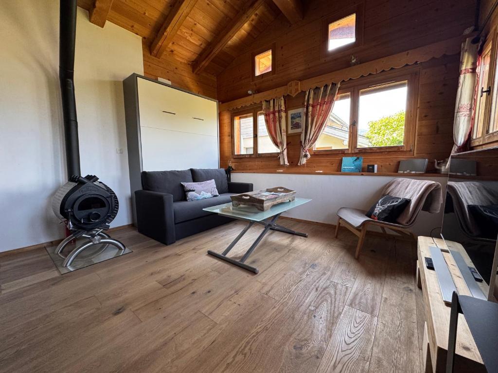 Chalet cosy proche Tramway du Mont-Blanc et centre - 2