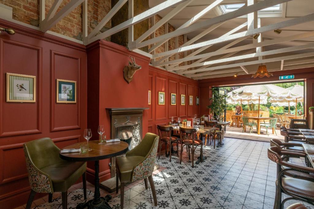 The Dundas Arms photo 3