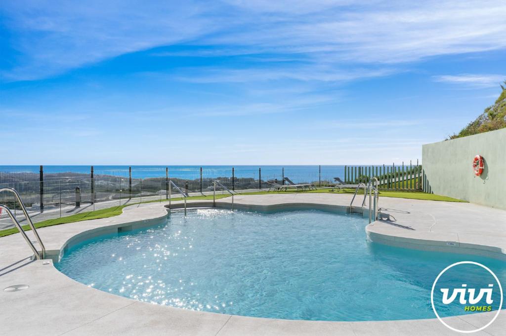 ViVi Homes - Golf Dream - pool - terrace - golf - 2