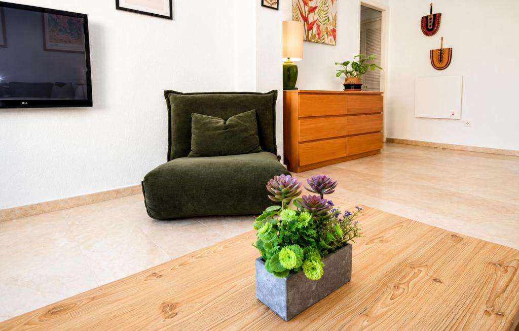 Coastal Living Near Estepona Marina - 5