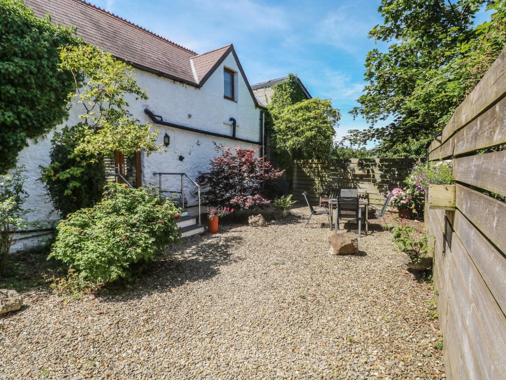 Stable Cottage, Narberth photo 4