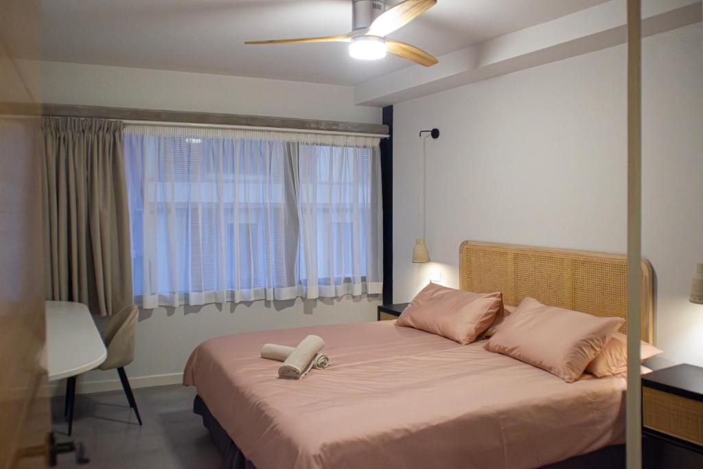 Premium & Quiet 2-Bedroom Apartment in Tenerife City Center by Casa Paul - 2