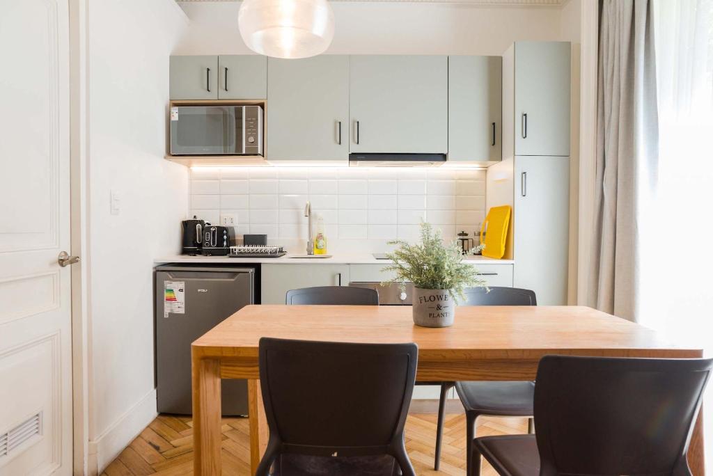 Bellavista Buzz Stylish 1BR Haven Just Steps from the Metro - 2